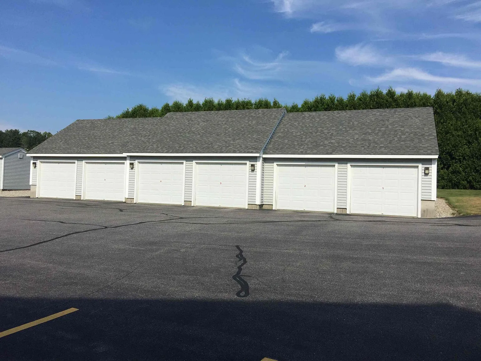 1 bed, 900 sqft, $2,200 — Photo 4