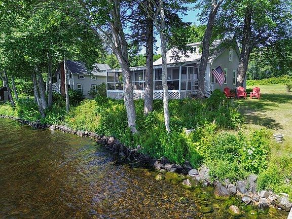 4th image of 46 Pond Road