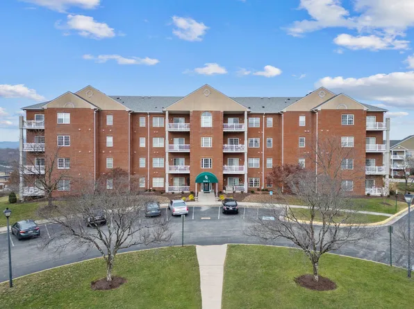 4434 Pheasant Ridge Rd SW Unit 406, Roanoke, VA 24014