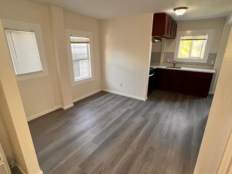 2504 23rd Ave #B — Photo 5