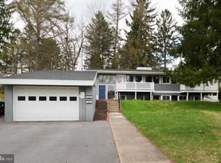327 Fry Dr, State College, PA