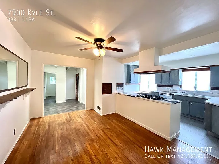 7900 Kyle St — Photo 3