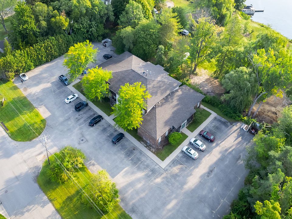 24-web-or-mls-Unit #11 17980 Cove St Spring Lake, MI, United States-24_09112025