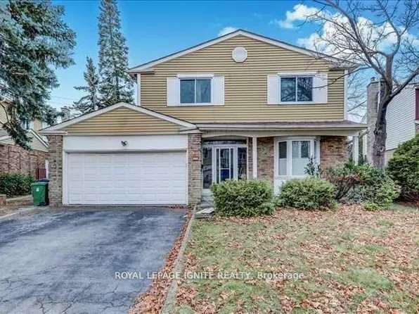 23 Longbow Sq, Toronto, ON M1W 2W6