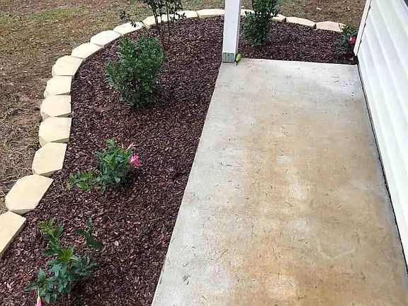 3rd image of 3083 Stillwell Ln