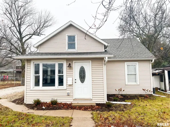 106 S Myers St, Eureka, IL 61530
