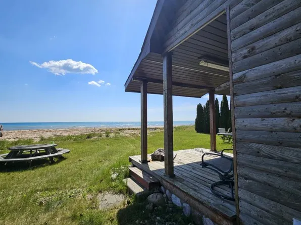 3839 S Us Highway 23, Greenbush, MI 48738