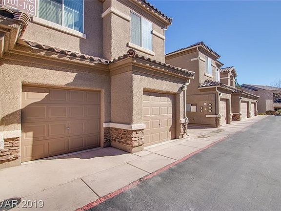 3rd image of 4685 Apulia Dr Unit 102