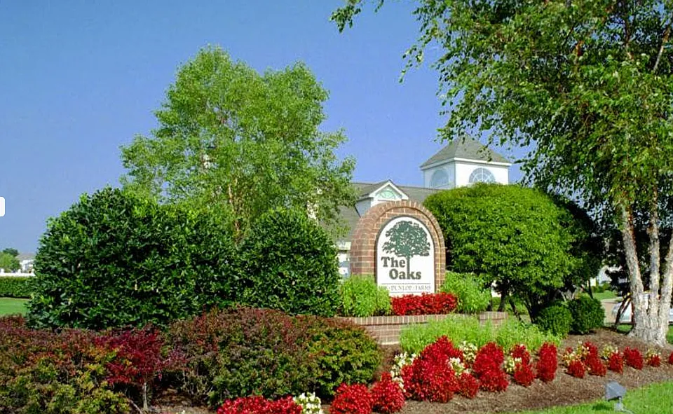 The Oaks of Dunlop Farms