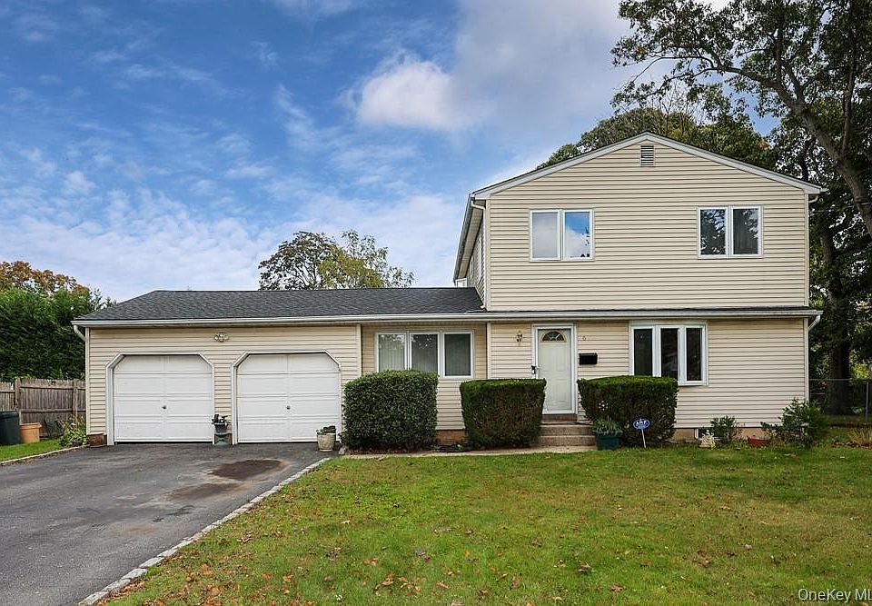 2nd image of 6 Pineview Boulevard