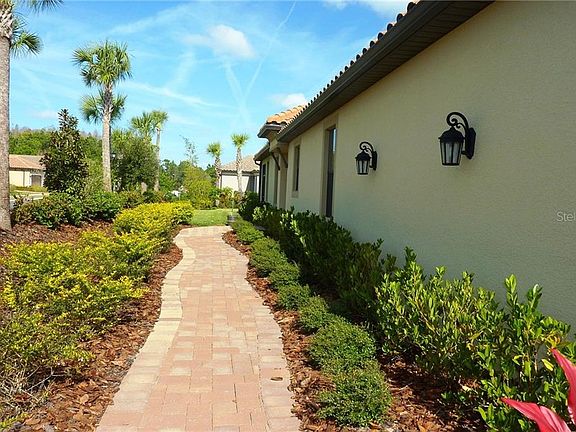 3rd image of 8408 Alberata Vista Dr