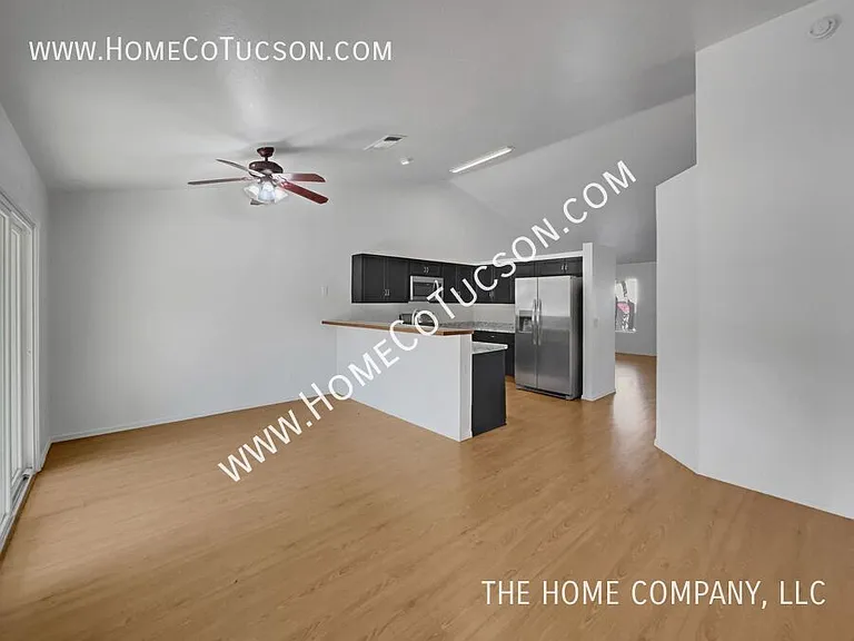 3873 S Havenhurst Dr — Photo 12