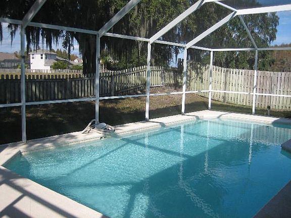 3rd image of 24247 Satinwood Ct