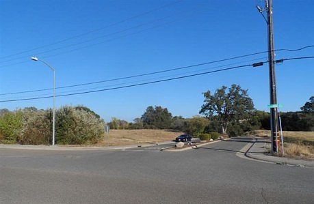 4th image of 4540 Monument Springs Dr