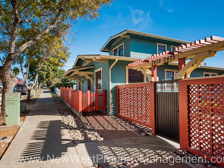 2419 Market St #B — Photo 1