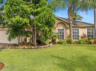 401 Caravan Ter, Sebastian, FL 32958