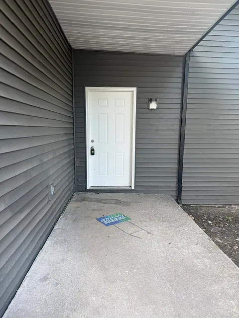 707 S 5th St — Photo 2