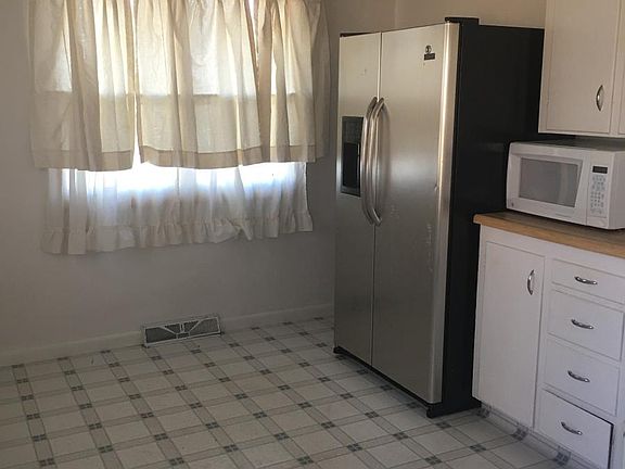 5th image of 907 35th Avenue Ct