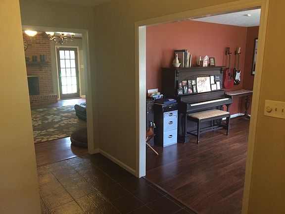 Entry way