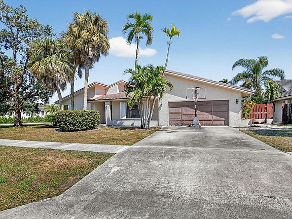 4th image of 22220 Morning Glory Terrace