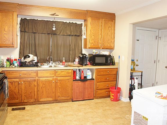 5th image of 1041 W Mauney Ave