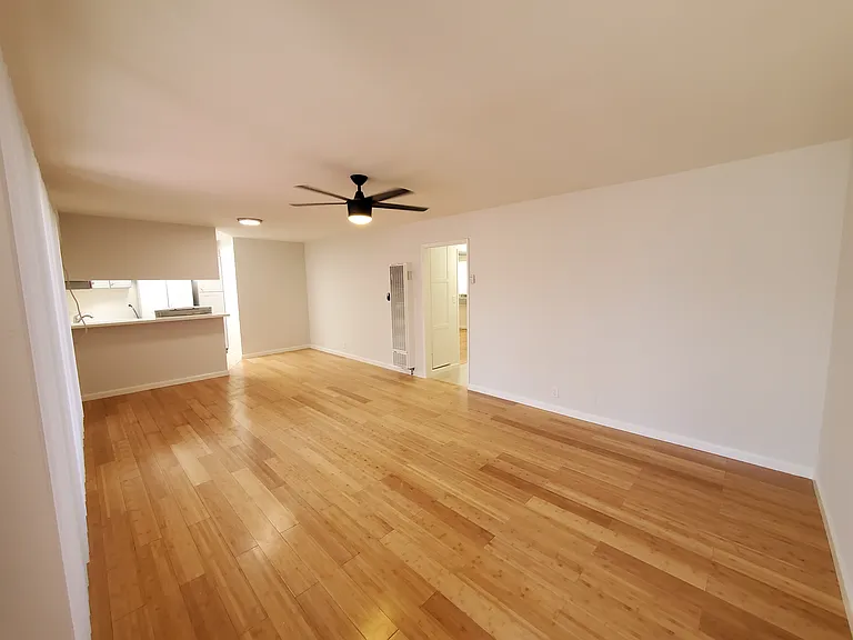 8529 Saturn St #4 — Photo 3