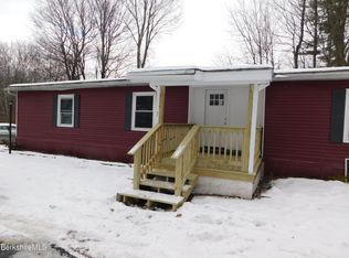 1 Lakewood Dr, Pittsfield, MA 01201