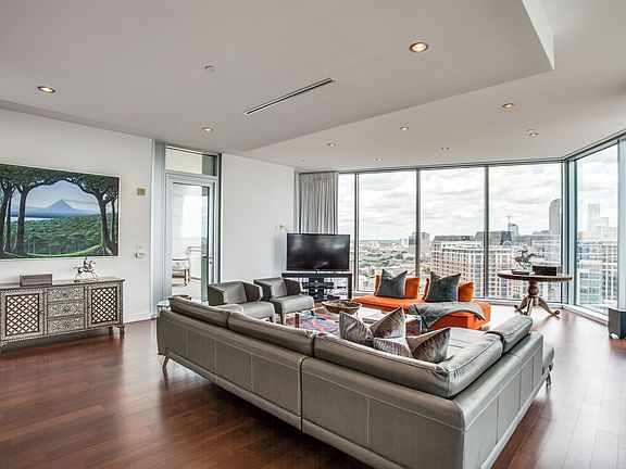 2900-mckinnon-st-dallas-tx-2-High-Res-6.jpg