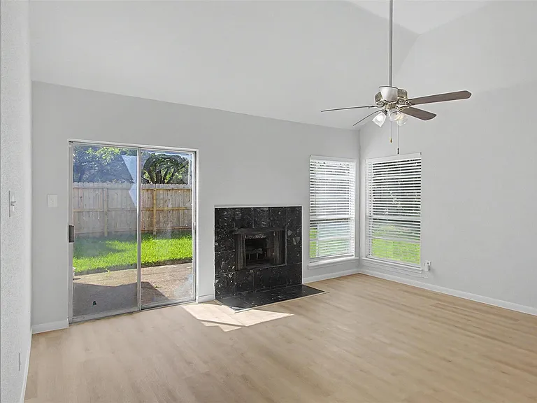 4351 Palmer Plantation Dr — Photo 7