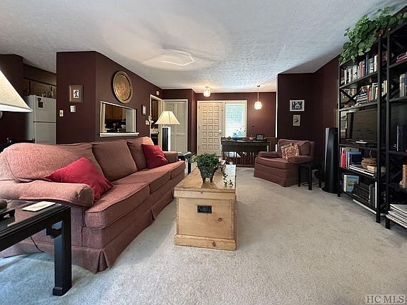 4th image of 50 Dogwood Knob Lane #D