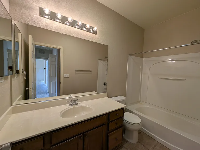 3000 Sierra View Cir — Photo 13