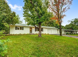 513 Maple Dell Rd, Cambridge, MN 55008