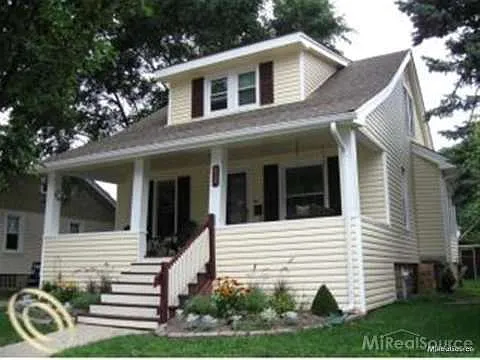 416 W Marshall St photo 1