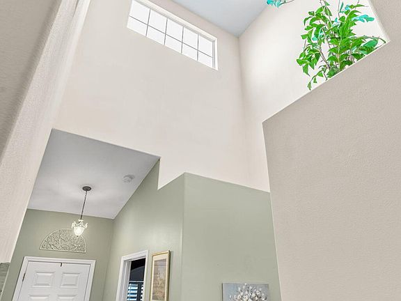4th image of 2700 Camberly Cir