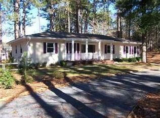 610 Clark St, Southern Pines, NC 28387