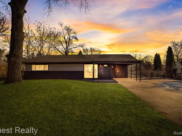 2117 Saint Joseph St, West Bloomfield, MI 48324