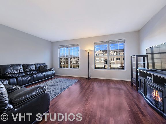 3rd image of 2293 Hudson Cir #0