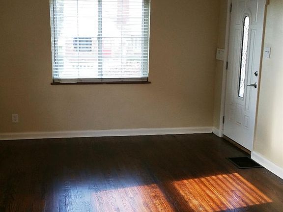 5th image of 2211 Glenside Ave