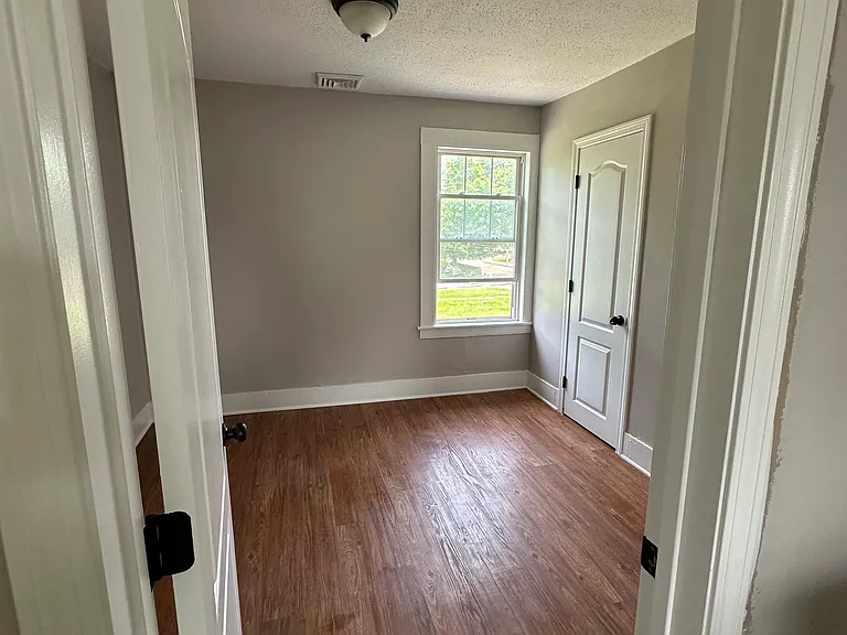 176 Bristol St #2 — Photo 15
