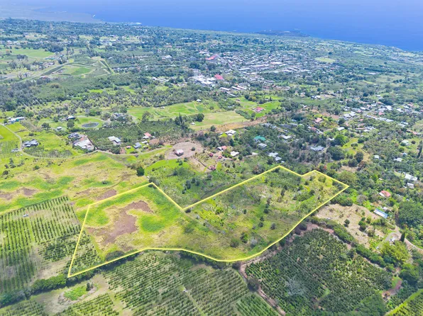 32 Kealakekua, Captain Cook, HI 96704