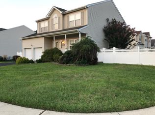 1 Surle Ct, Bayville, NJ 08721