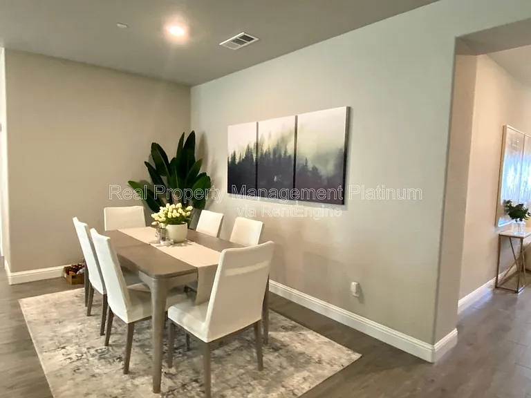 6213 E Garland Ave — Photo 4