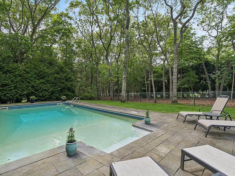31 Montauk Ave — Photo 25