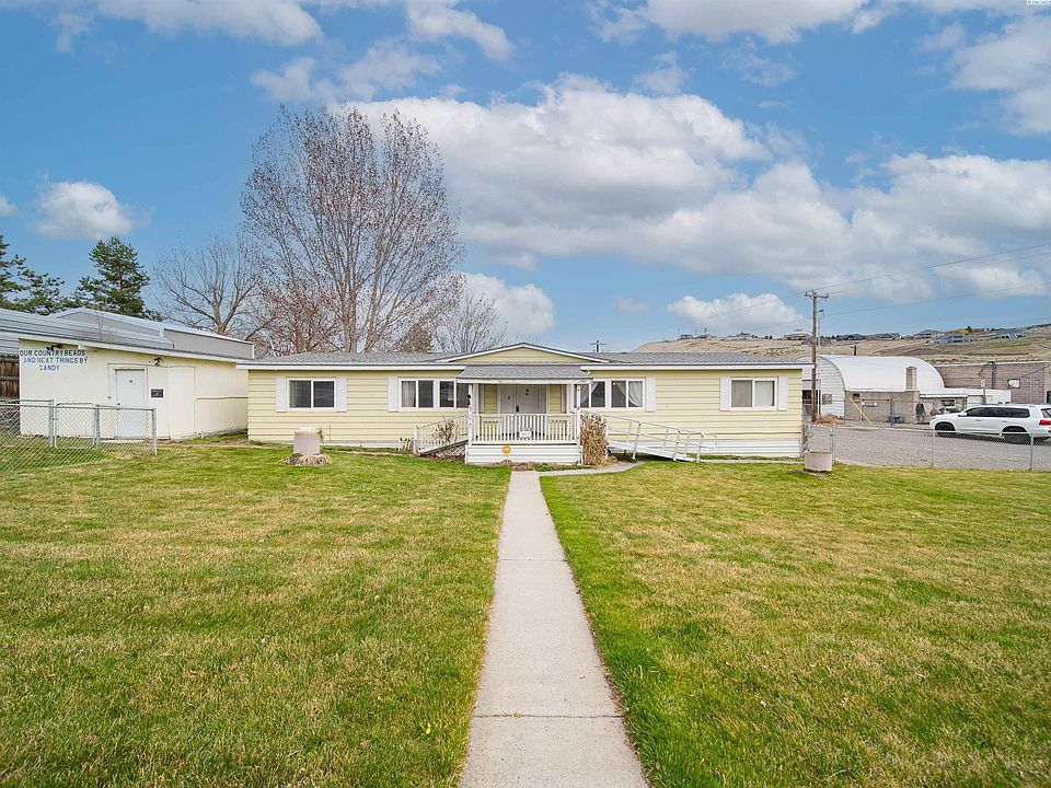 1st image of 302 N 62nd Pl