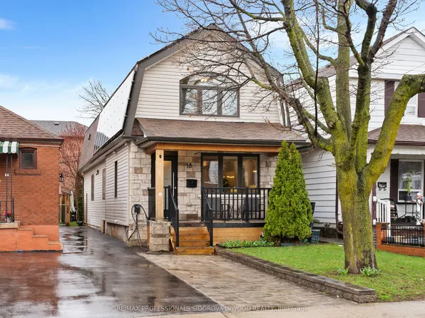 18 Bayliss Ave, Toronto, ON M6N 4P3