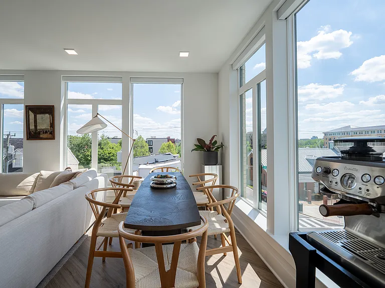 701 N Henry St #400 — Photo 10