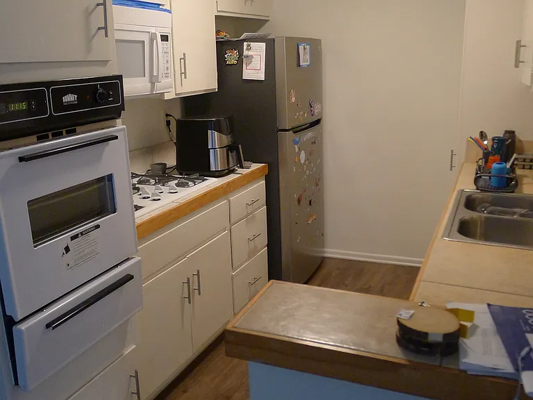8740 Topanga Canyon Blvd #6 — Photo 32