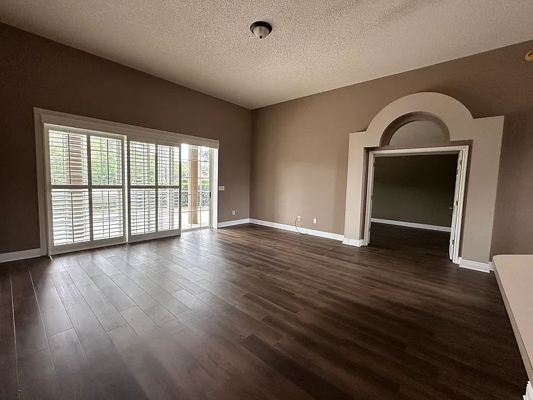 18409 Canary Ln — Photo 5