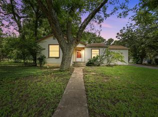 414 S Broadway St, Bells, TX 75414