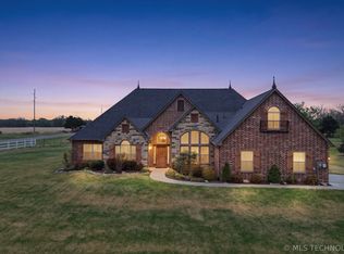 1 Cripple Creek Rd, Pryor, OK 74361